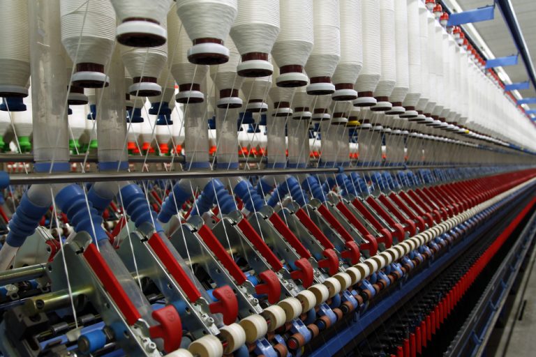 Produção do setor têxtil e de confecção aponta recuperação