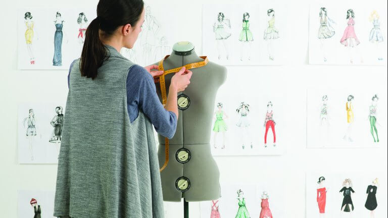 Cresce a procura por profissionalização no setor da moda